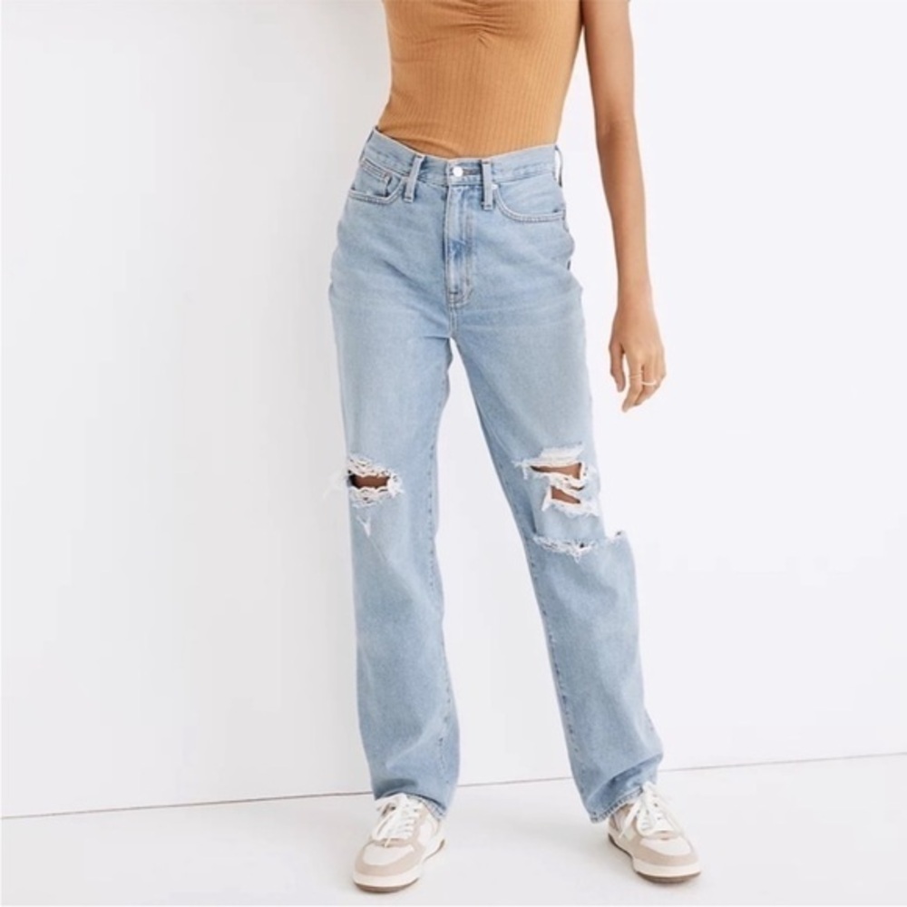 Madewell Petite Baggy Straight Jeans in Earlhurst Wash: Ripped Edition 31P